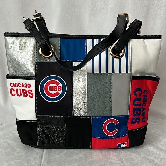 The Bradford Exchange Chicago Cubs Messenger Bag Purse 🐻🐻 - Picture 2 of 9